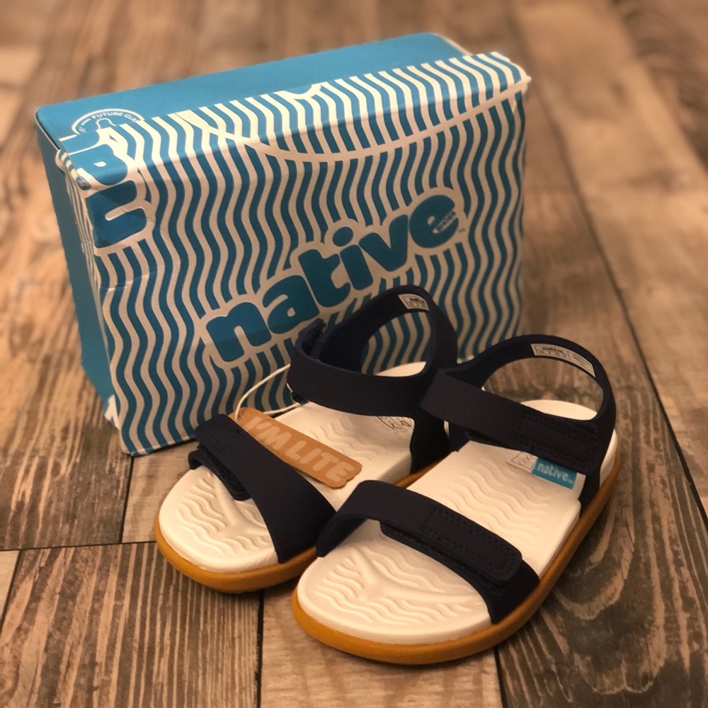 NWT Navy Charley Natives